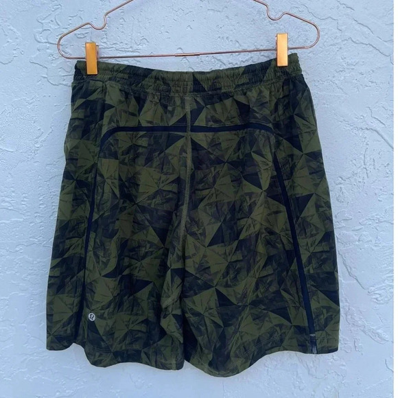 Lulu Lemon Mens Athletica Pace Breaker Lined Geometric Short Green Sz Medium - Picture 13 of 16